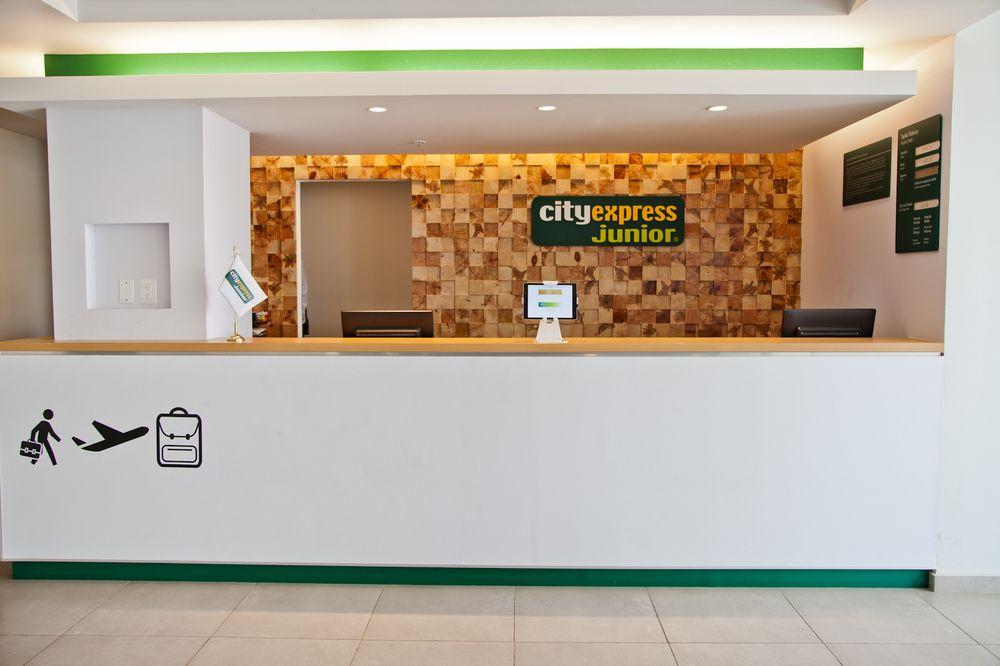 City Express Junior By Marriott San Luis Potosi Zona Industrial Exteriér fotografie